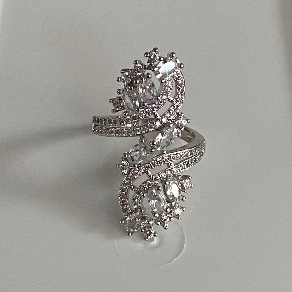 16 Carat White Zircon Ring – Brand New ✨